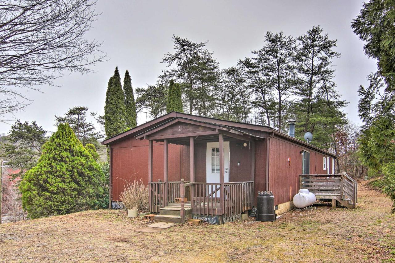 Cozy Asheville Cottage With Grill And Fire Pit! Esterno foto